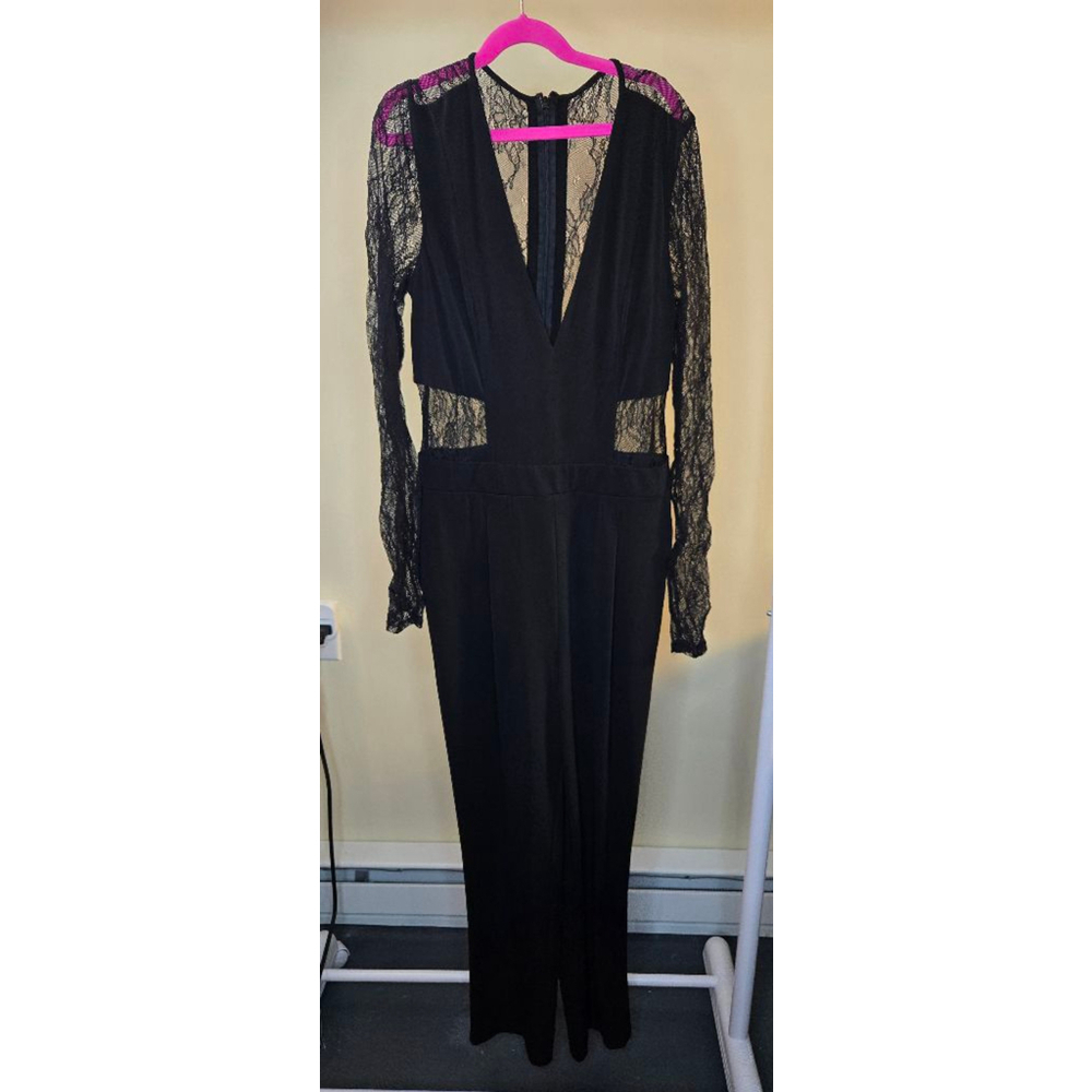 Women's EXPRESS Black Lace Long Sleeve Jumpsuit Size 8